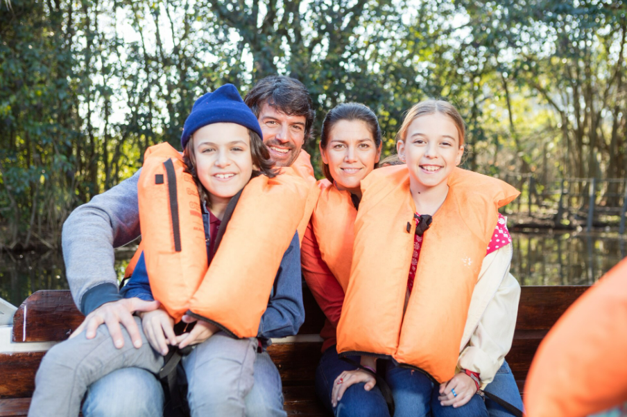 hermanos en el mismo campamento